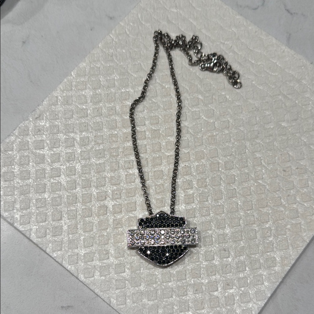 Harley-Davidson Black and Silver Necklace with Iconic Logo